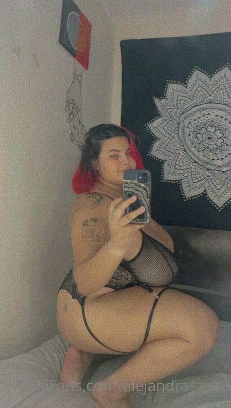 alejandrasaez0 セックスモデル 写真