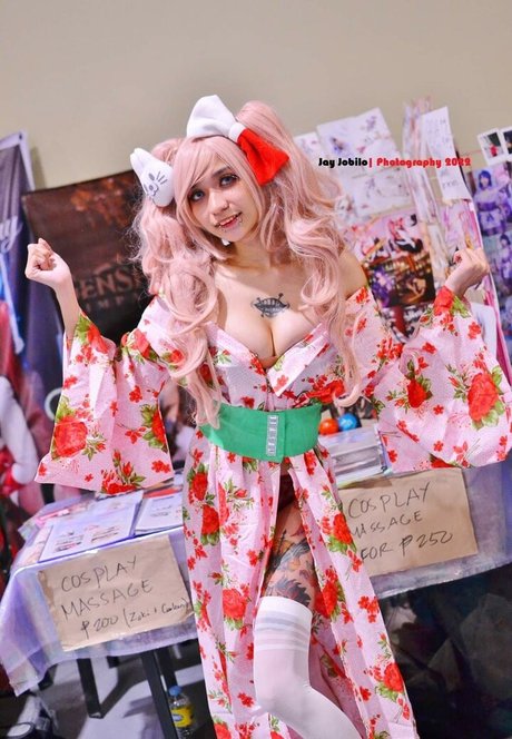 Zareen Quilop HDスター 画像