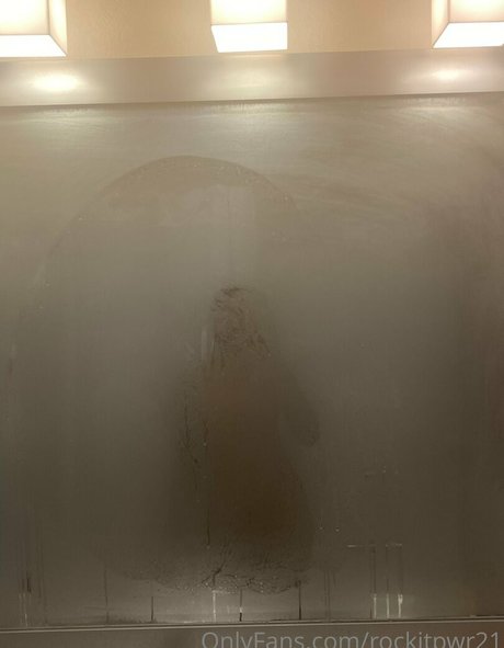 rockitpwr21 独占女優 写真