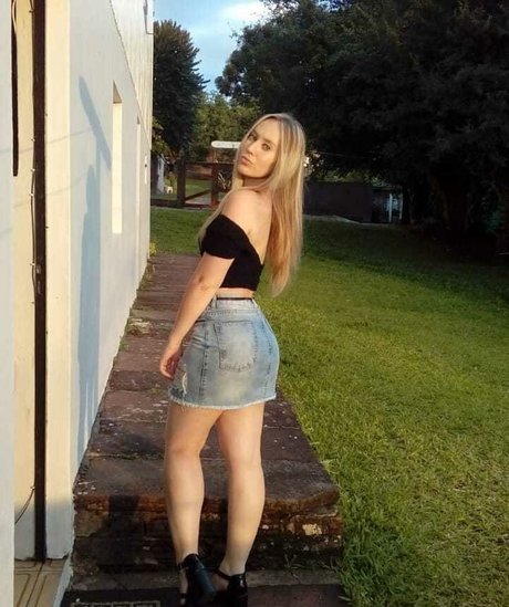 sabrinahnl セックスモデル 写真