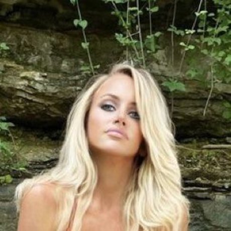 AvaLynn Daniels 裸のモデル 画像