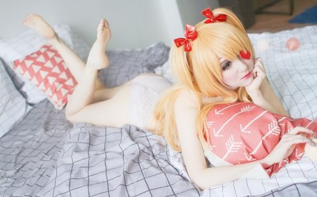Erodaicon ポルノスター ヌード 写真