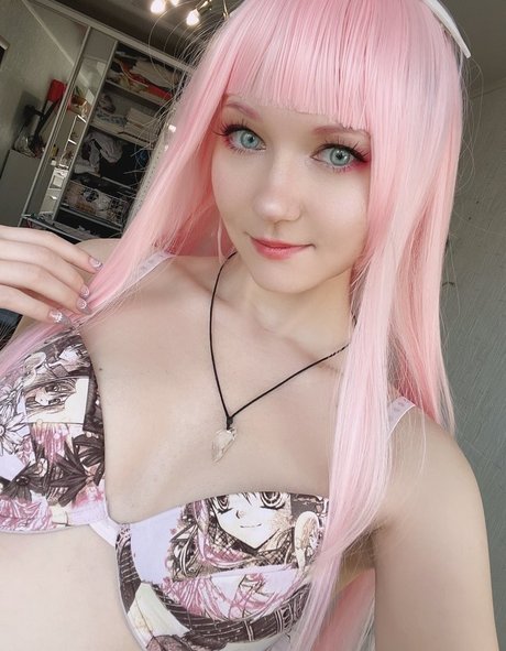 Erodaicon スター ヌード 写真