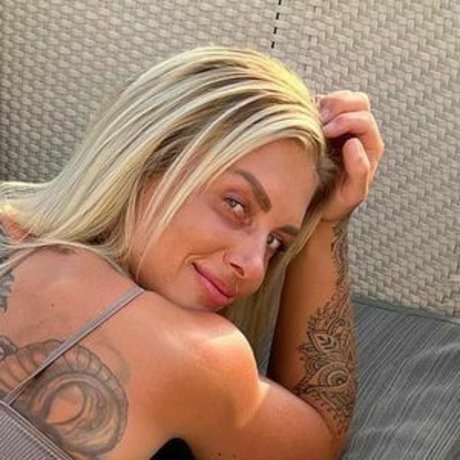 Caroline Aspenskog セクシー女優 写真