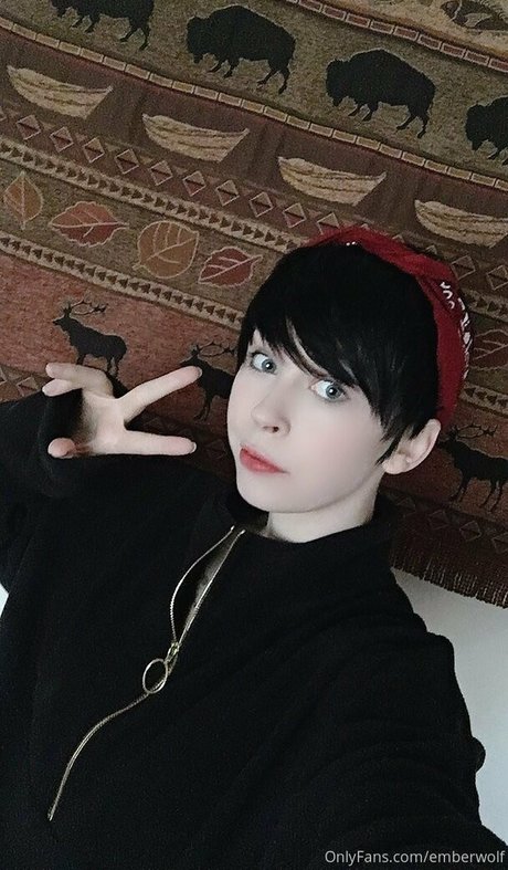 Emberwolf セックススター 写真