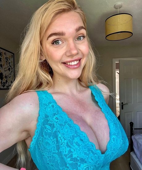 Lucy May Dawson ポルノスター 可愛い 画像