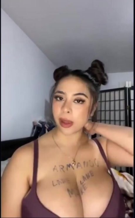 Reema Rochelle アートスター ギャラリー