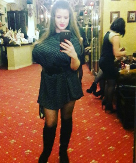Nadin Shcherban スター 裸 写真