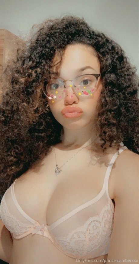 AmberXXX 無料モデル 写真