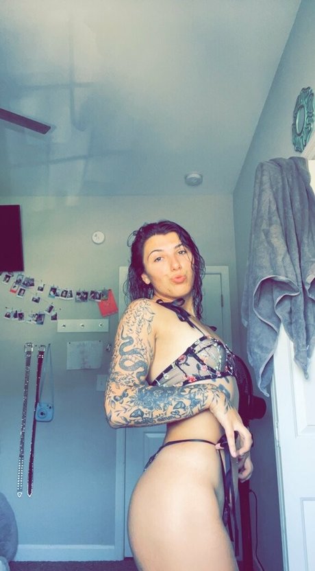 bigbooootyash 美しいモデル 画像