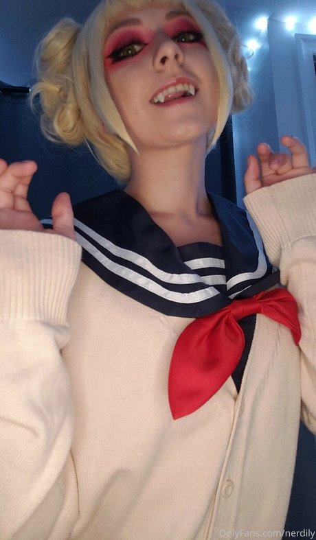 Nerdily エロティックなスター 写真
