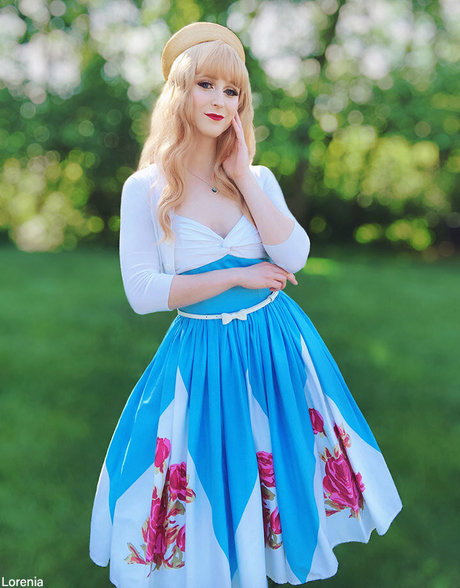 lorenia 可愛い女優 写真