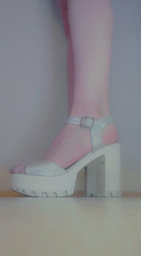 gingergiantess セックスモデル 写真