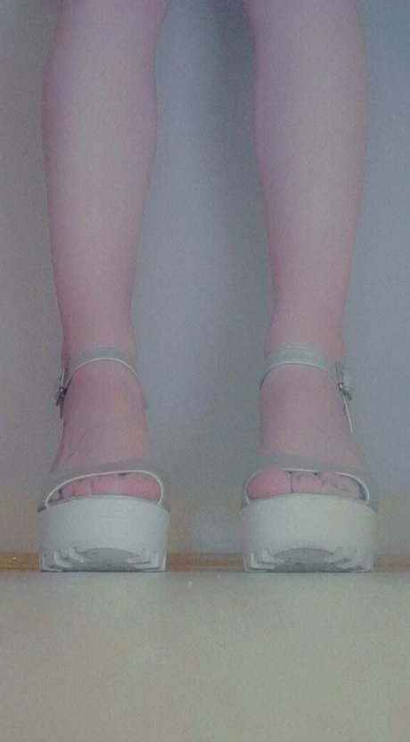 gingergiantess アダルトモデル 写真