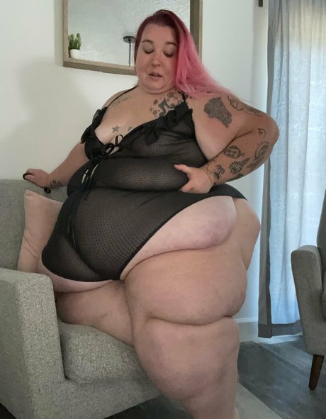 spanxbeluga ポルノモデル 写真