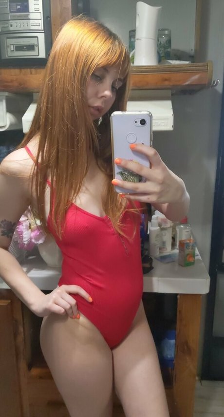 theshaecelestine セクシー女優 写真