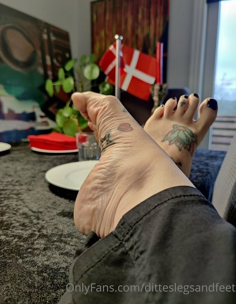 ditteslegsandfeet XXXモデル 画像