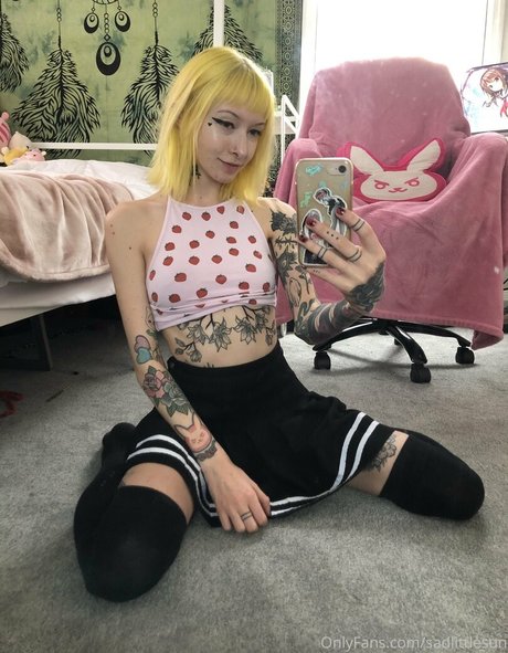 sadlittlesun 可愛いモデル 写真