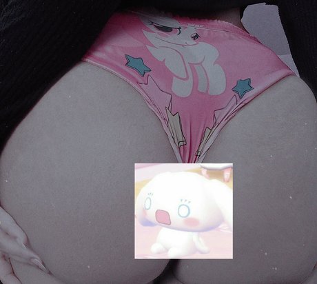anyTomatinho セクシーモデル 写真