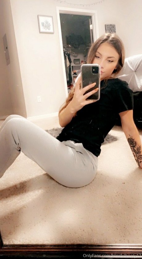 rosycheekzz ヌードモデル 画像