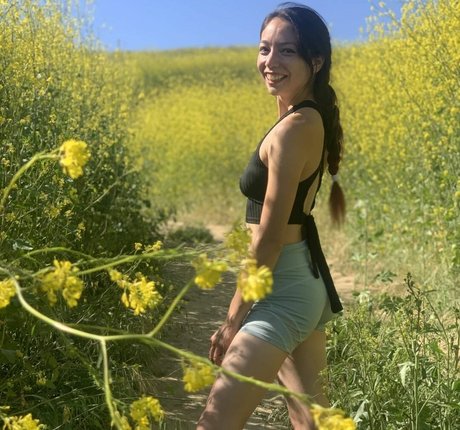 Xyla Foxlin 高品質モデル 写真