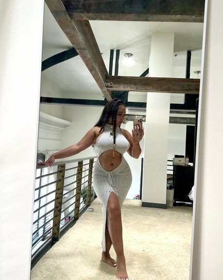 Lexxiibaebie ポルノスター セクシー 写真