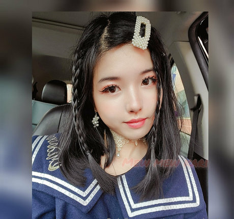 mewmewkarifree 無料モデル 写真