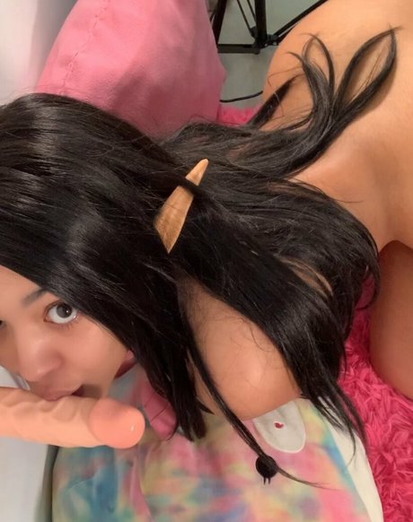 brattyjewlss ホット女優 アーカイブ