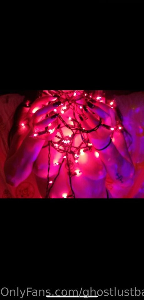 ghostlustbabydoll 完璧なスター 写真