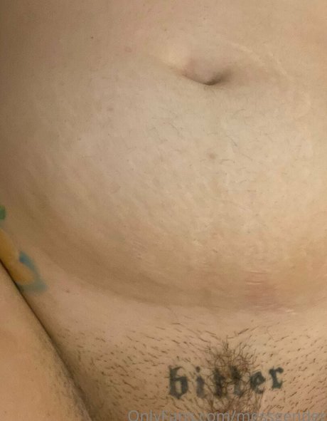 messgender ヌードのポルノスター 写真
