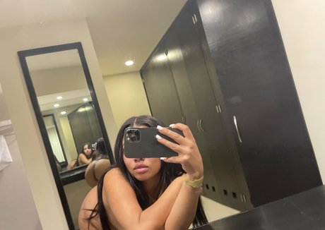 spoiledlayla トップ女優 写真