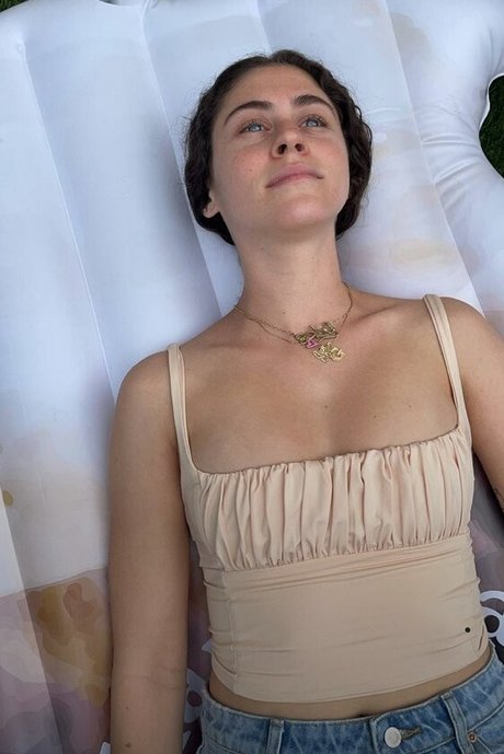 Kelsey Kreppel スター 裸 画像
