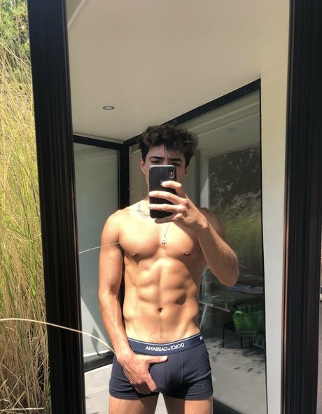 prettyboyaedan トップスター 写真