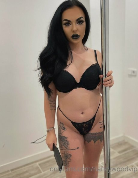 3Pアジア人OnlyFans HD 画像