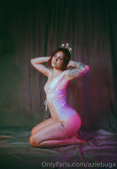 aziebugx ポルノモデル 写真