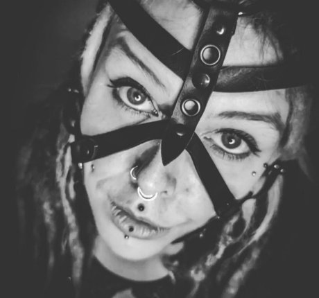 psychedelic mess エロティックモデル 写真