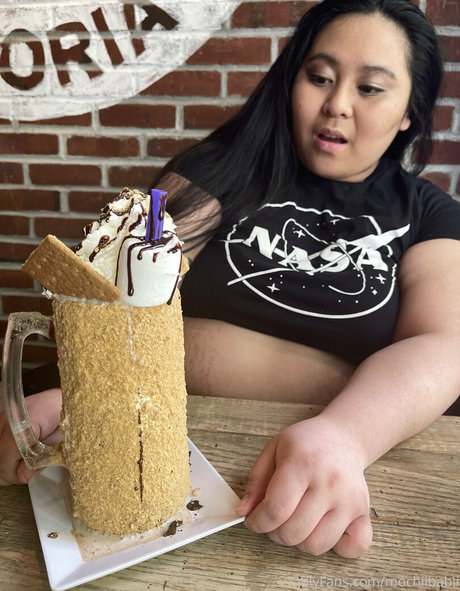 黒檀ディルドオンリーファンズ 美しい 写真