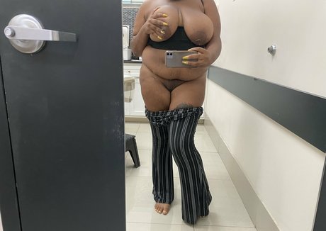 emithegoddess 完璧なモデル 写真