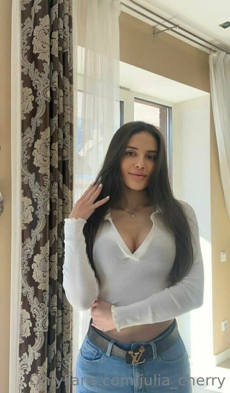 julia cherry ヌード女優 画像