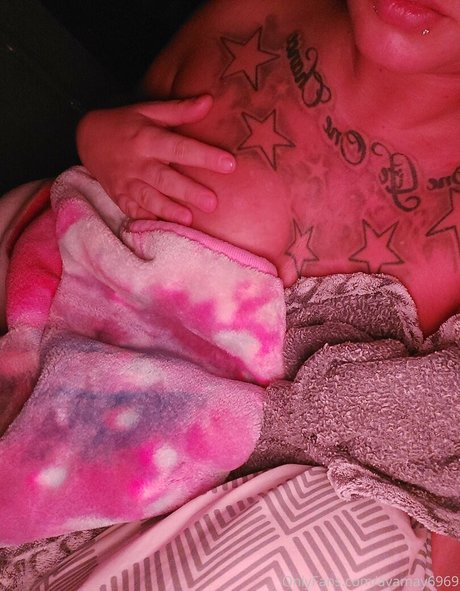 avamay6969 ホットなポルノスター 写真
