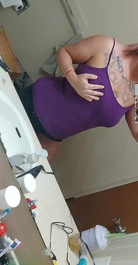 ロシアのお母さんOnlyFans 美しい裸 写真