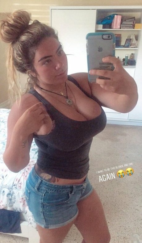 Nicky Nicole セックススター ギャラリー