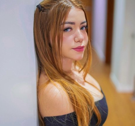 Clara Dfant ヌードスター 画像