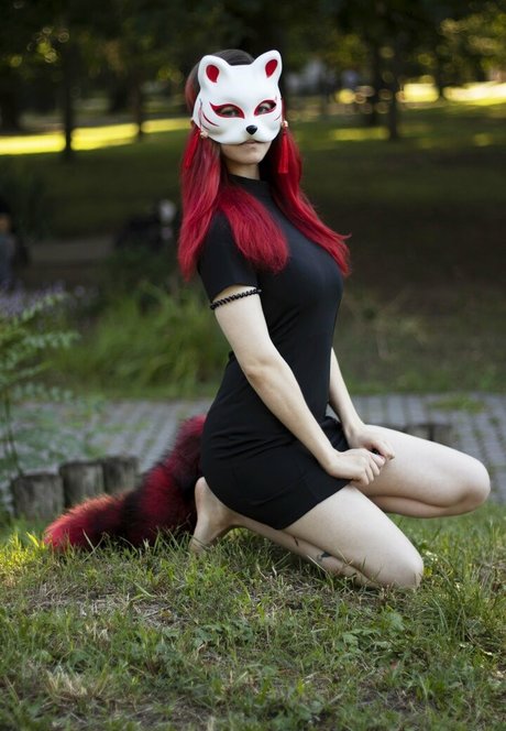 b kitty ヌードのポルノスター 写真