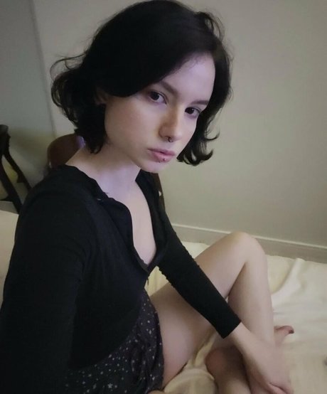 lunarium ヌードスター 画像