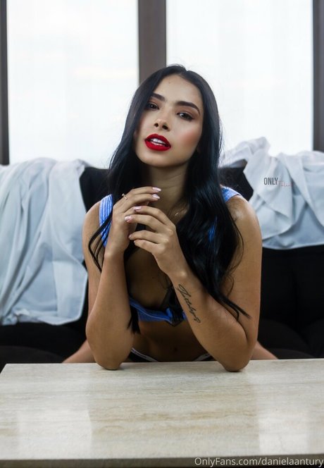danielaantury トップモデル 写真