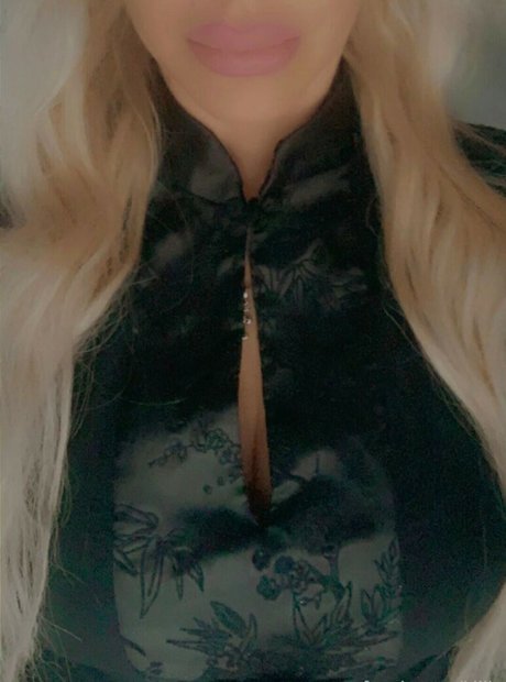 Liilly 素敵なポルノスター 写真