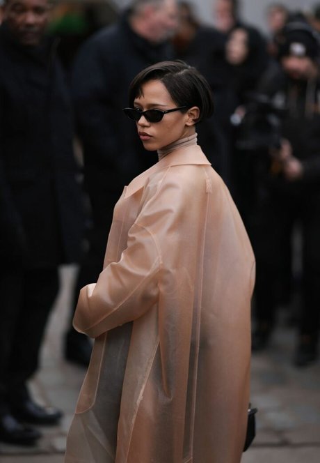 Taylor Russell 最高のポルノスター アーカイブ