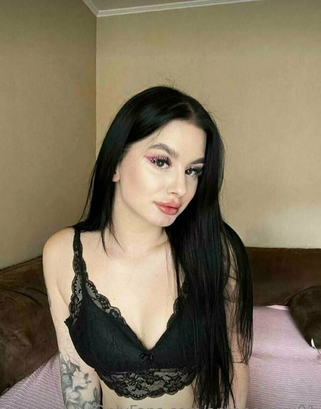 antonellaxx01 ポルノスター HD 画像