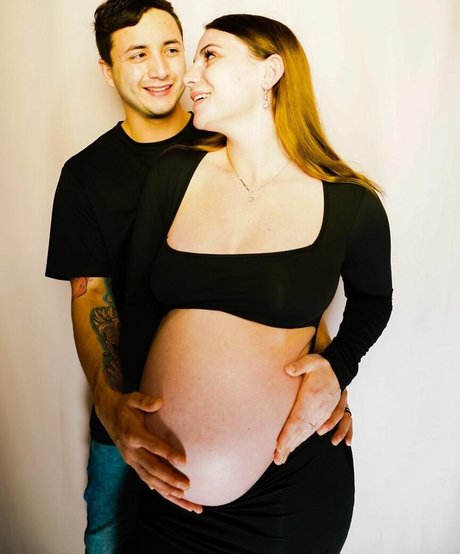 Luna Benna セクシーモデル 写真